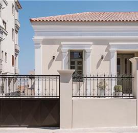 5 bedroom villa with indoor and outdoor pool in Chania town, sleeps 10
